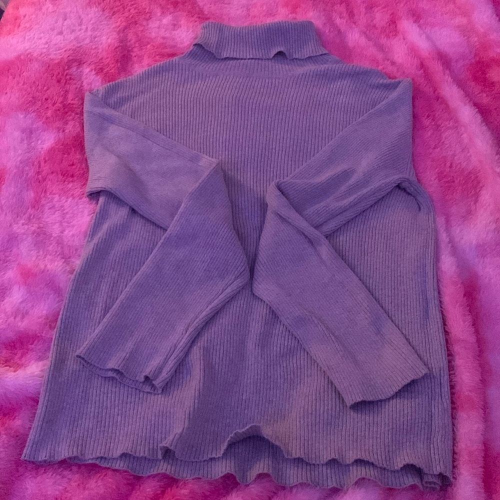 Light gray turtleneck, size extra large
